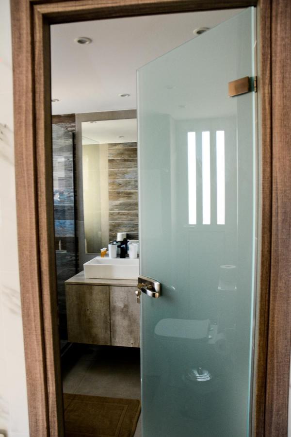 Dafni Luxury Suites Atenas Exterior foto
