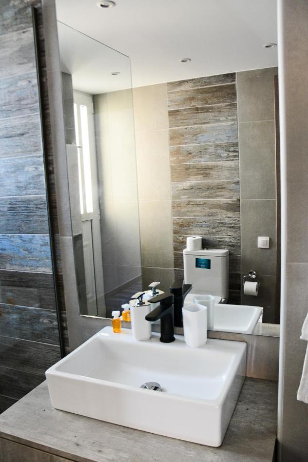 Dafni Luxury Suites Atenas Exterior foto
